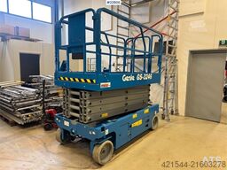 Genie GS-3246 scissor lift. 194 hours!