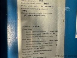 Genie GS-3246 scissor lift. 194 hours!