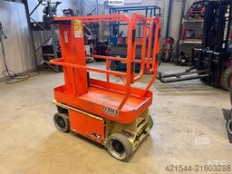 JLG 1230ES scissor lift. 230 hours.