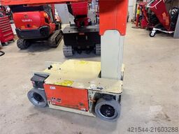 JLG 1230ES scissor lift. 230 hours.