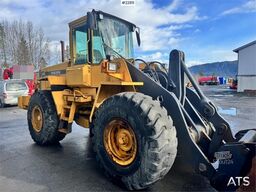 Volvo L120C Wheel Loader with Bucket WATCH VIDEO