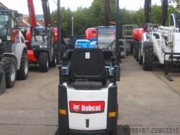 BOBCAT E 10 z * 2x Löffel * * Verstellfahrwerk * vgl 08
