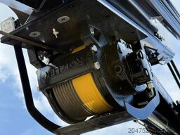 MAN TGS 35.520 MAN TGS 35.520 8x4 Abrollkipper + Kr...