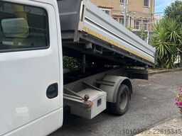 Nissan Cabstar
