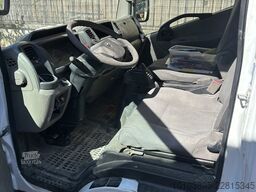 Nissan Cabstar