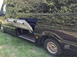 MERCEDES-BENZ 519 Sunset S 4 Ferqui Lagerfahrzeug Stock