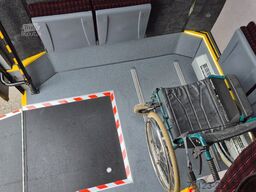 MERCEDES-BENZ Sprinter 517 Heckniederflur Vorlauffahrzeug