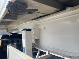 Benalu BENALU 65 m3 volume 6380 kg, MERCEDES AXLES, DI...