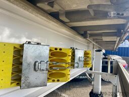 Benalu BENALU 65 m3 volume 6380 kg, MERCEDES AXLES, DI...