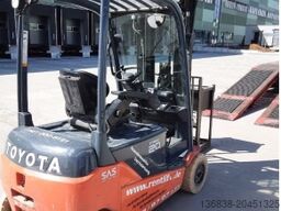 Toyota Traigo 48-8FBM20T Elektro 2,00 t