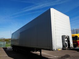 Schmitz 3 axle closed box trailer