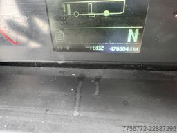 Volvo 8900