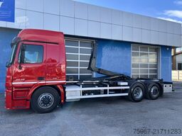 Mercedes-Benz Actros 2548