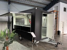 Verkaufsanhänger Imbissanhänger ,Pommeswagen