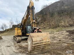 CAT 325FLCR with Engcon rototilt and grading bucket