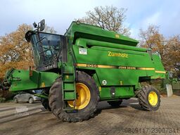 John Deere 2066