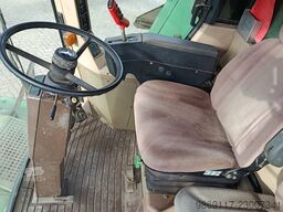John Deere 2066