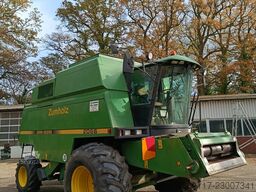 John Deere 2066