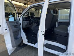 Volkswagen Transporter 2.0 TDI L2H1 DC Open laadbak Pick-u...