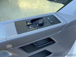 Volkswagen Transporter 2.0 TDI L2H1 DC Open laadbak Pick-u...