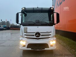 Mercedes-Benz Antos 2543 6x2*4 Mitsubishi / BOX L=7573 mm