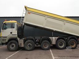 MAN TGS 49.460 10x8 tipper 393.000km