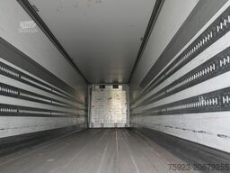 Schmitz Cargobull 3 AXLE FRIGO TRAILER WITH CARRIER VECTOR