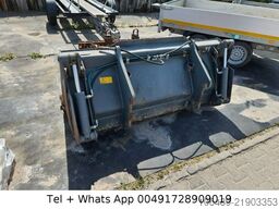 Liebherr 506 Schnellwechsler/Klappschaufel +Gabel