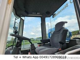 LIEBHERR 506 L Schnellwechsler Klappschaufel +Gabel