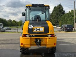 JCB 409 Stage SV 40km/h, Zusatzhydr., Gabel + Besen