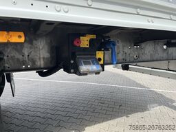 Schmitz Cargobull SCB S2 / Box Trailer / 2 axle / APK TUV 06-26