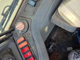 Claas 960 Scorpion VP mit Schaufel + el