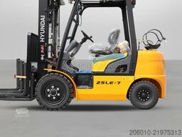 Hyundai 30LE-7