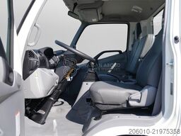 Hino 300 917 XLWB