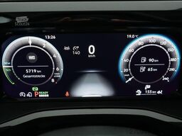 VOLKSWAGEN T7 Multivan eHybrid lang 4MOTION NAVI AHK ACC
