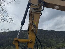 CAT 325FLCR Excavator – 2 Buckets, R8 Rototilt and Mak