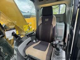 Caterpillar 325FLCR Excavator – 2 Buckets, R8 Rototilt and Mak