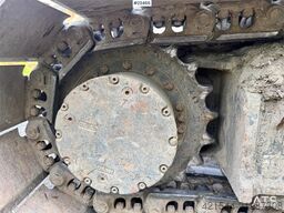 Kobelco SK140SRLC-3 crawler excavator with tiltrotator and