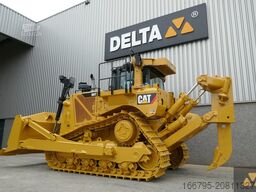 Caterpillar D8T
