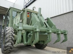 Caterpillar 130G Ex-army