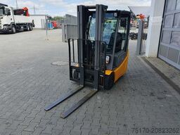 JUNGHEINRICH EFG 215 / Triplex 4.25m / SS / nur 1.680h / 2021