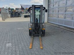JUNGHEINRICH EFG 215 / Triplex: 4.25m! / SS / nur 2.184h!