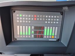 LIEBHERR LTM 1100-5.2 10x6 13.150h Klappspitze