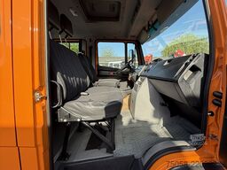 Mercedes-Benz VARIO 818D - 94 TKm - 1. Hand - Kran