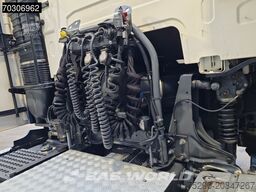 Volvo FH 420 4X2 XL 2xTanks I-ParkCool Leder