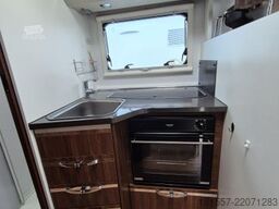 ADRIA Matrix Axess 670 SL Luftfederung hinten / Markis