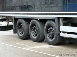 SCHMITZ CARGOBULL SKO 24 / ROLLTOR / ZURRLEISTE BLACK 74 tsd km  !