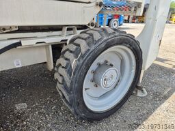 Genie GS3390 - 12,06 m - 4x4 - diesel