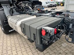 IVECO X-WAY AD200X48/P HR ON+*HI-Traction*für Kipper