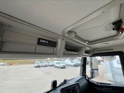 IVECO X-WAY AD200X48/P HR ON+*HI-Traction*für Kipper